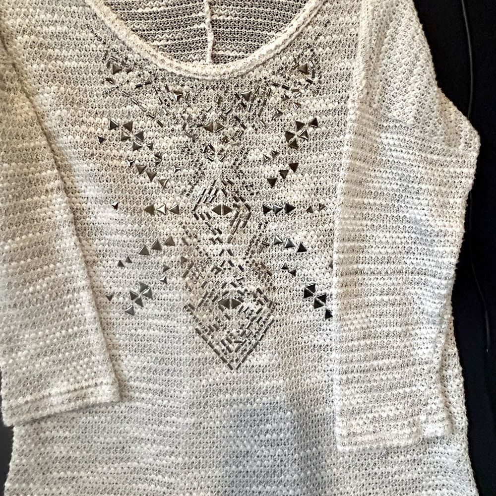 Beautiful Charlotte Russe 3/4 sleeve sweater sequins Size Medium